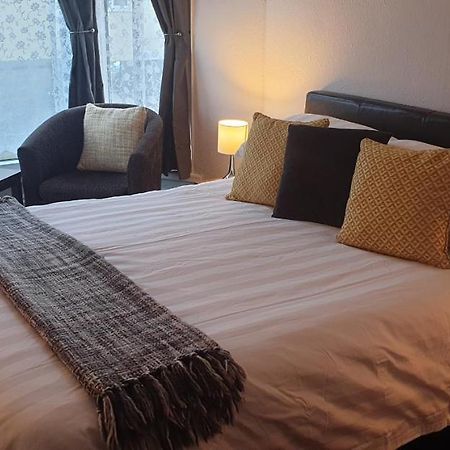 Lockinbar Holiday Apartments Tenby Luaran gambar