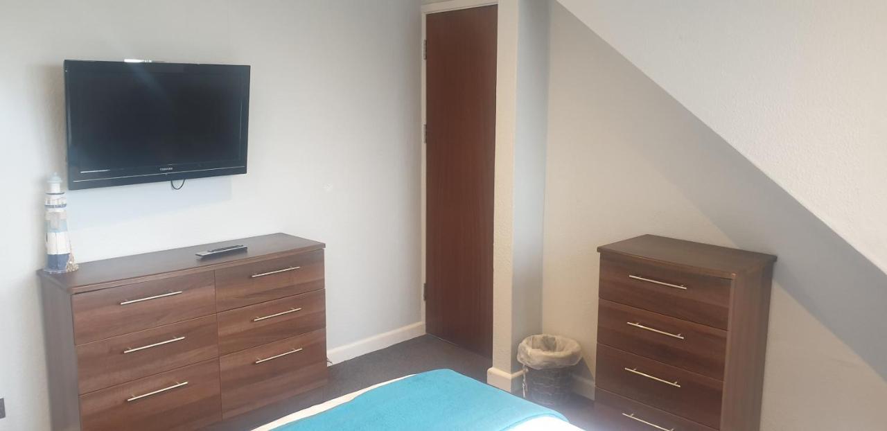 Lockinbar Holiday Apartments Tenby Luaran gambar