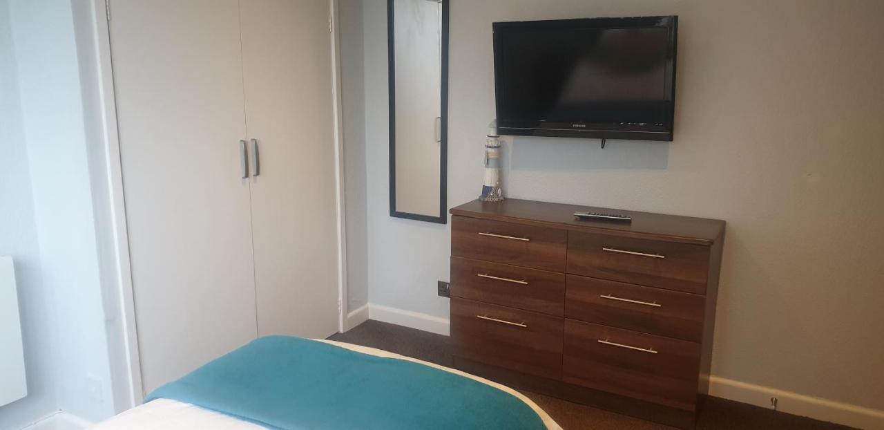 Lockinbar Holiday Apartments Tenby Luaran gambar