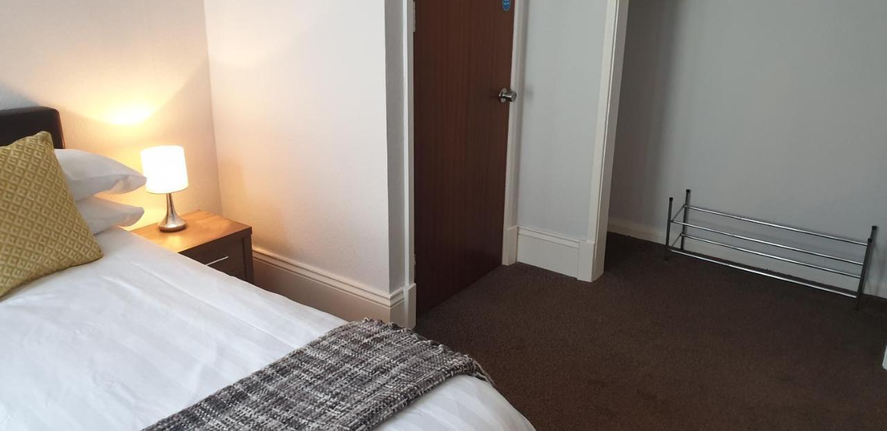 Lockinbar Holiday Apartments Tenby Luaran gambar