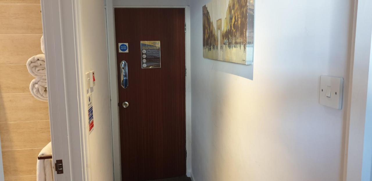 Lockinbar Holiday Apartments Tenby Luaran gambar