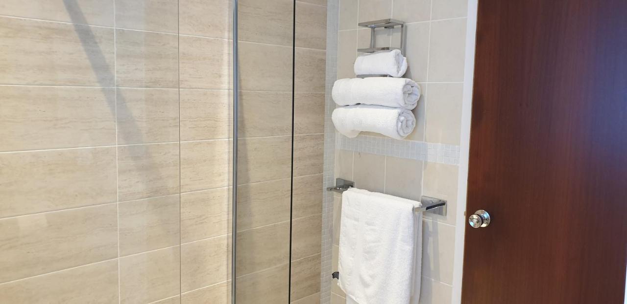 Lockinbar Holiday Apartments Tenby Luaran gambar