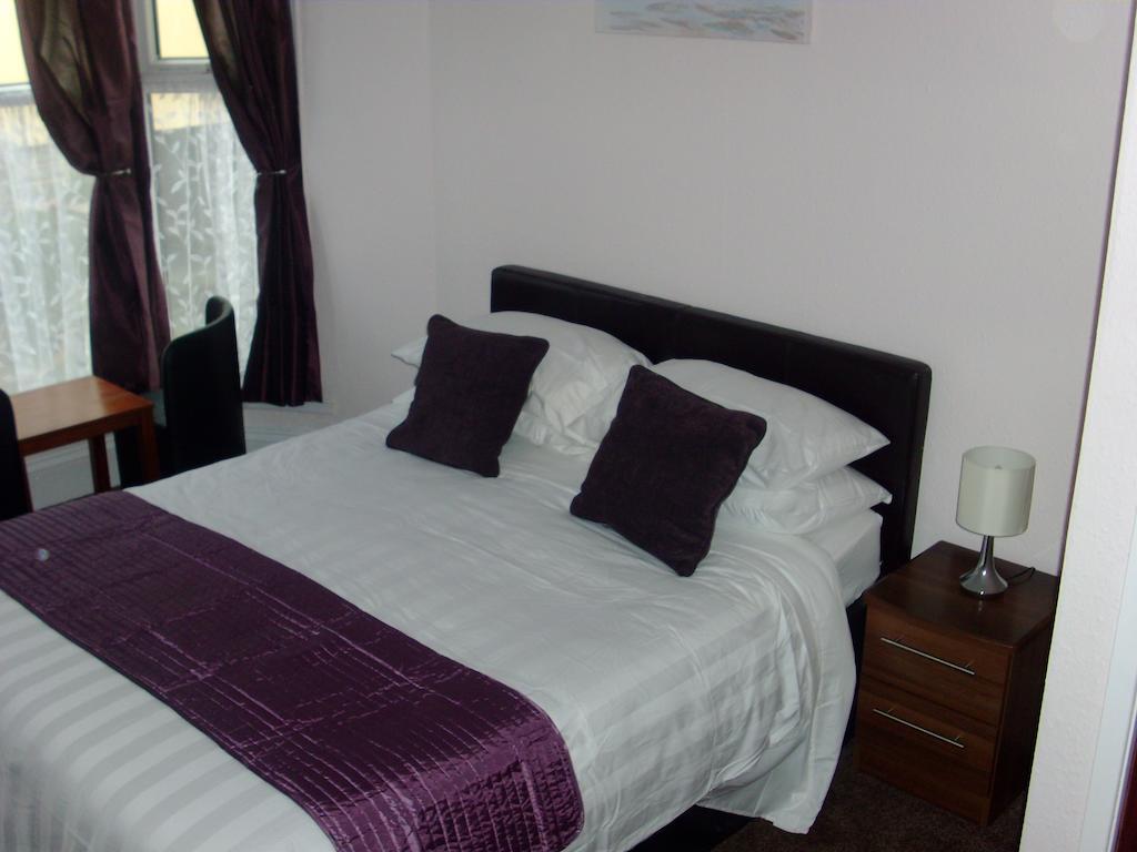 Lockinbar Holiday Apartments Tenby Bilik gambar