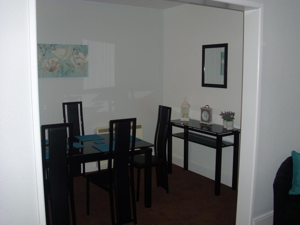 Lockinbar Holiday Apartments Tenby Luaran gambar